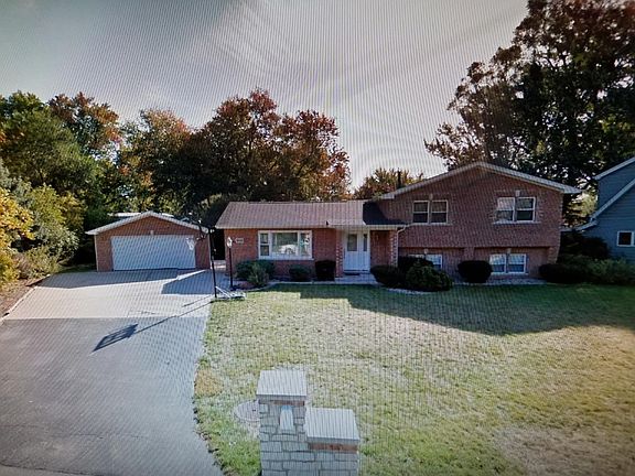2nd image of 10235 Charles Ave