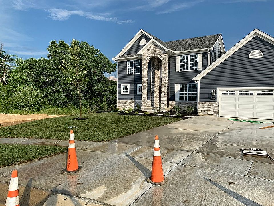 2nd image of 7875 Wedgemere Cir