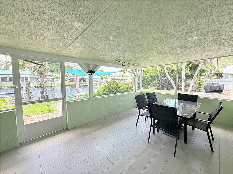 2212 Club House Rd — Photo 49