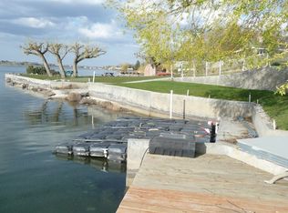 2434 W Marina Dr, Moses Lake, WA 98837