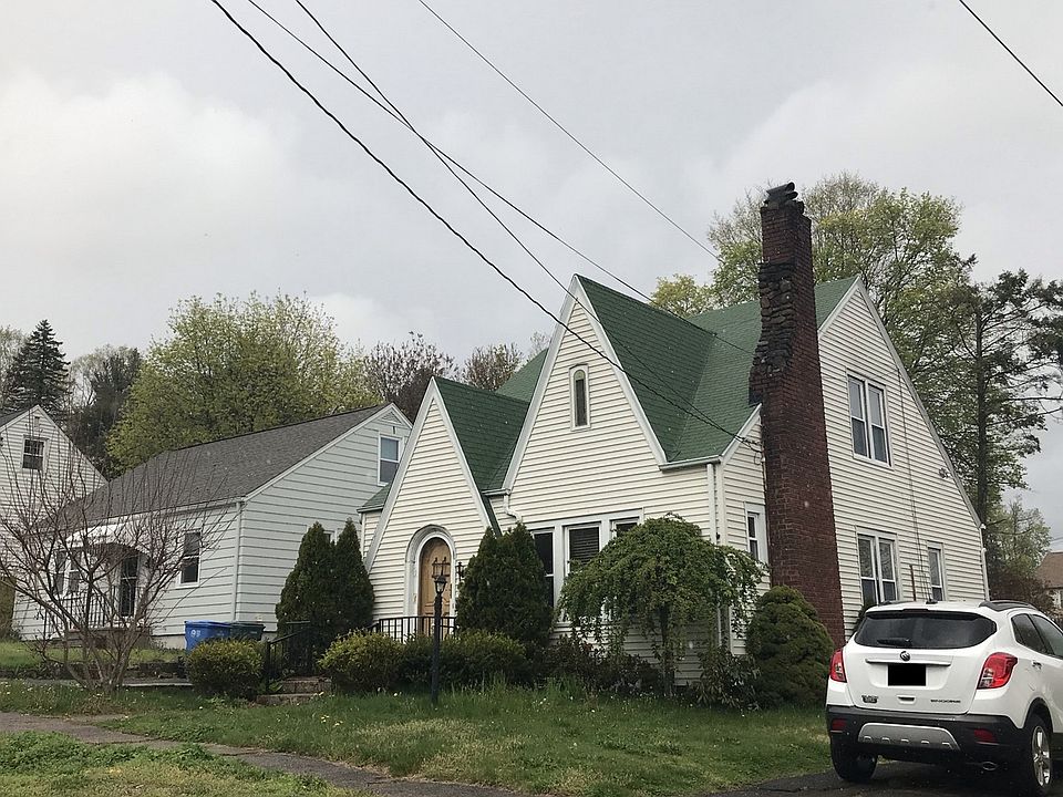 2nd image of 27 Robert St