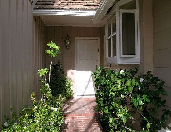 4th image of 5048 Noeline Ave