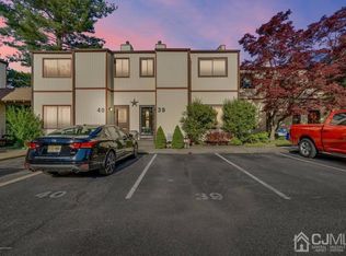 39 Ellen Heath Dr, Matawan, NJ 07747