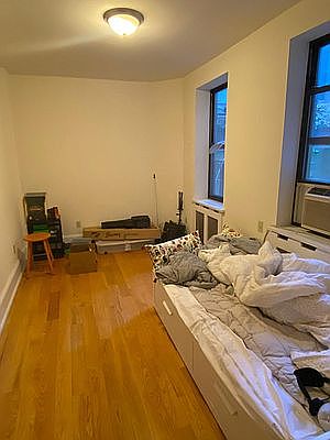 5th image of 319 W 106th St APT B