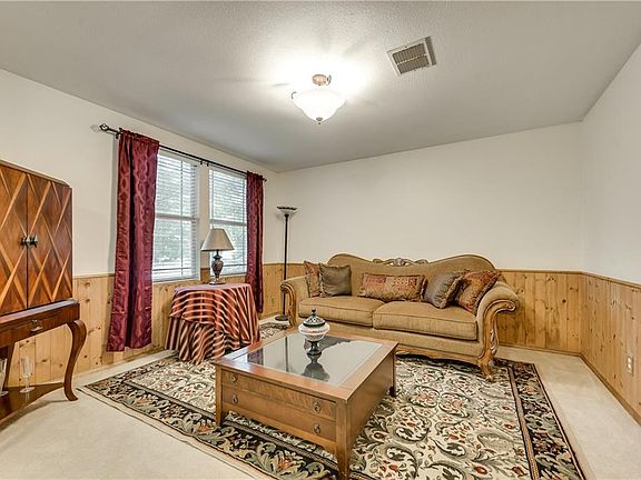 3rd image of 2925 Montague Trl