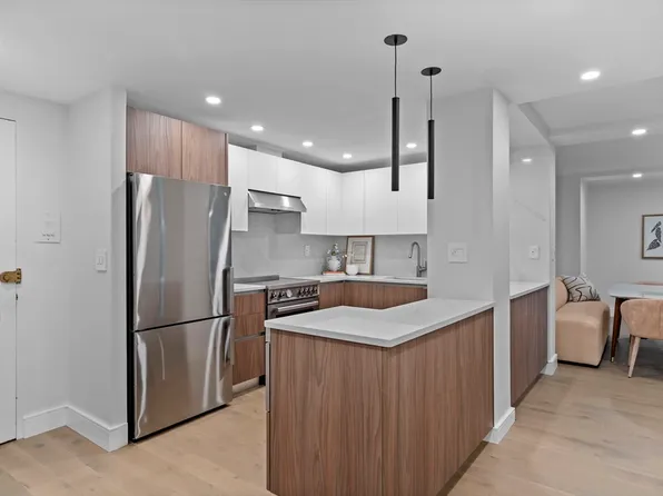 45 Longwood Ave APT 107, Brookline, MA 02446