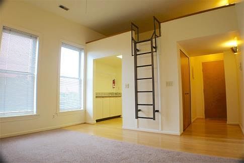 1st image of 226 W Michigan Ave APT 9