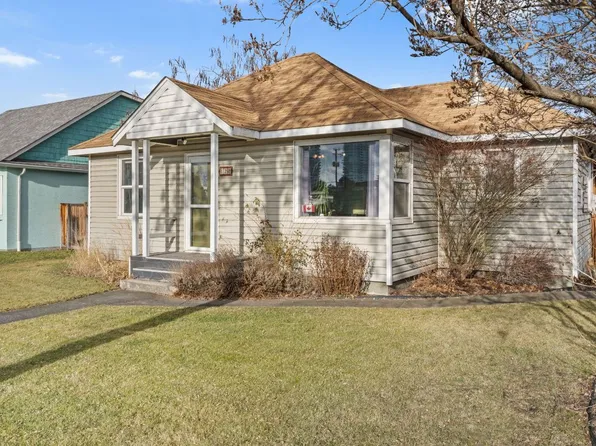 622 Bay Ave, Kelowna, BC V1Y 7J9