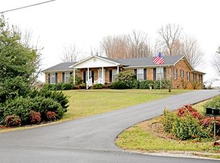 1112 Woodlawn St, Glasgow, KY 42141