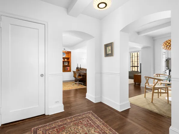 350 West 57th Street 5J image 3 of 18