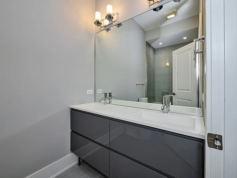 1338 W Cullerton St #2W — Photo 6
