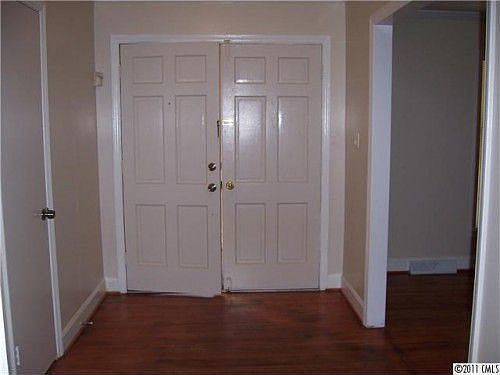 1st image of 5535 Amity Pl