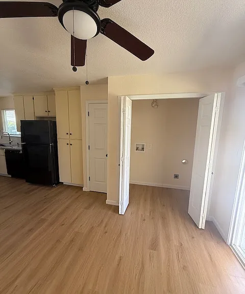 Dining room and washer/dryer closet area.