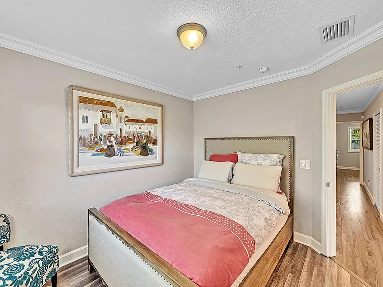 323 Bayfront Dr — Photo 50