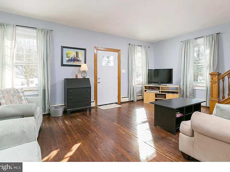 428 Lakeview Ave — Photo 4