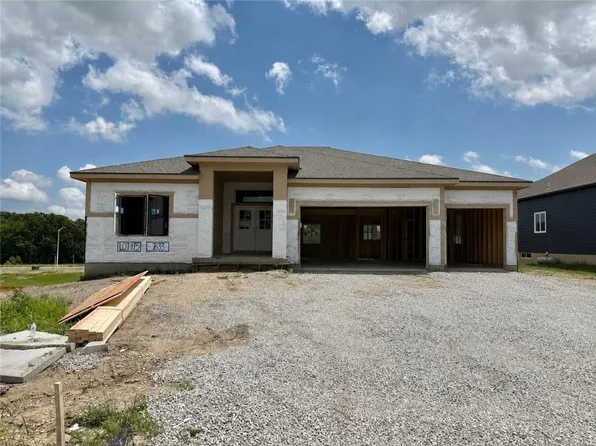 7633 N Booth Ave, Kansas City, MO 64158