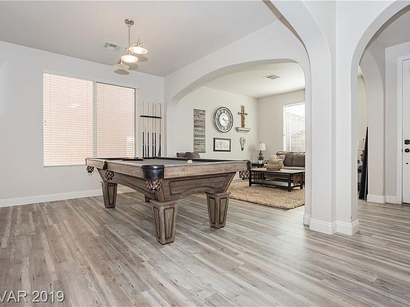 2nd image of 618 Bighorn Creek St