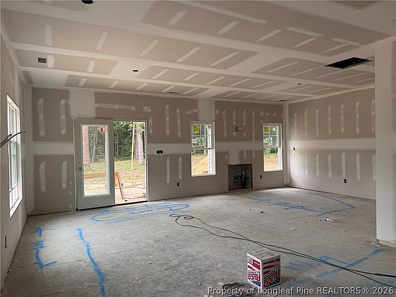 3rd image of 3731 Huckleberry Rd
