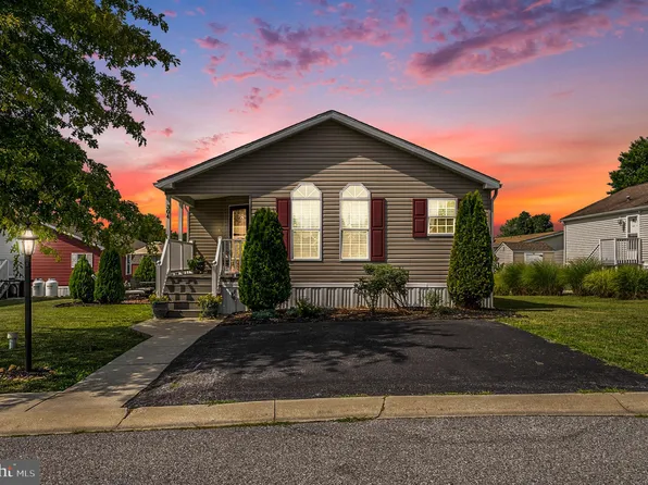 304 Winterset Rd, Garnet Valley, PA 19060