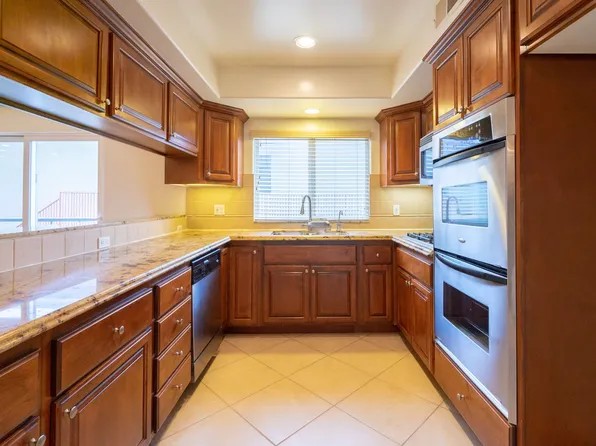 8610 Chalmers Dr, Los Angeles, CA 90035