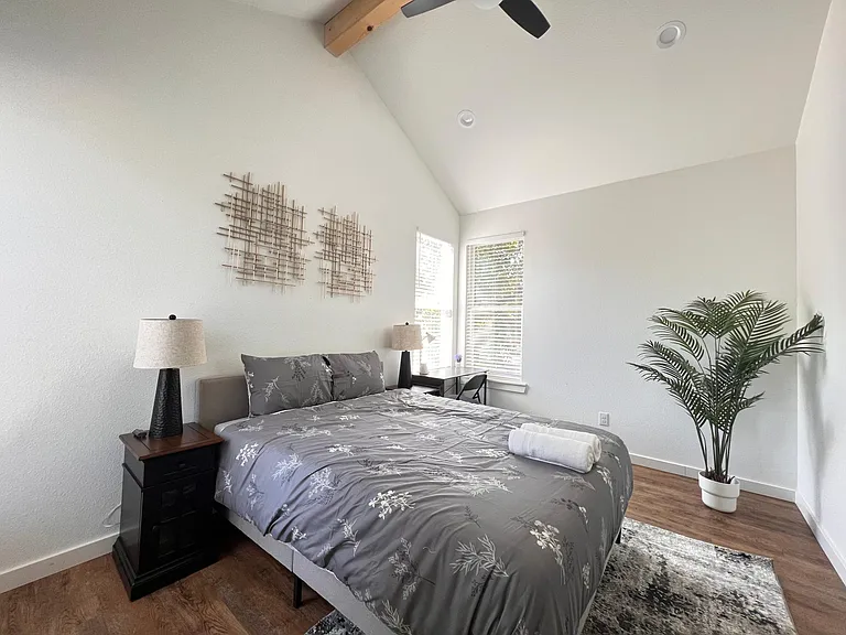 3815 Hamilton Ave — Photo 13