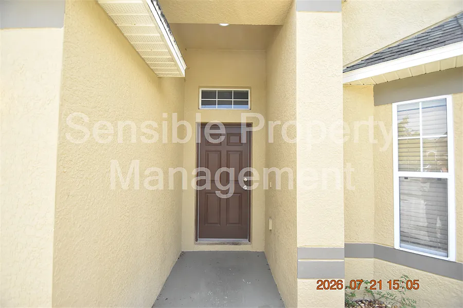 4 bed, 2088 sqft, $2,225 — Photo 3