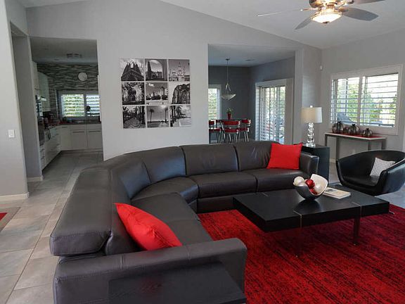 5th image of 78602 Pompeii Ct