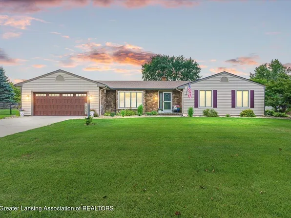 10563 Hamlet Ct, Grand Ledge, MI 48837