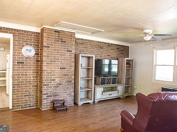 3rd image of 566 Colbert Grove Church Rd