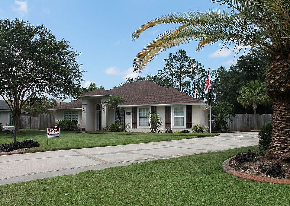 Cul-de-sac location!