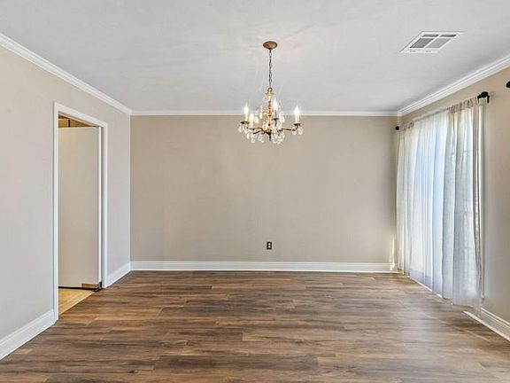 5th image of 3524 Lois Ln