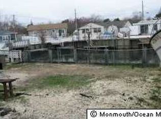 12 Dorothy Dr, Manahawkin, NJ 08050
