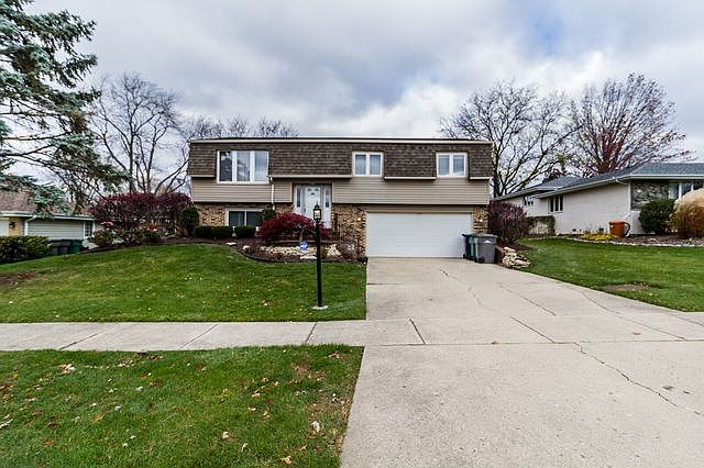1st image of 8522 Walnut Ave