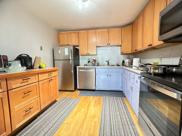 11 Cogswell Ave, Cambridge, MA