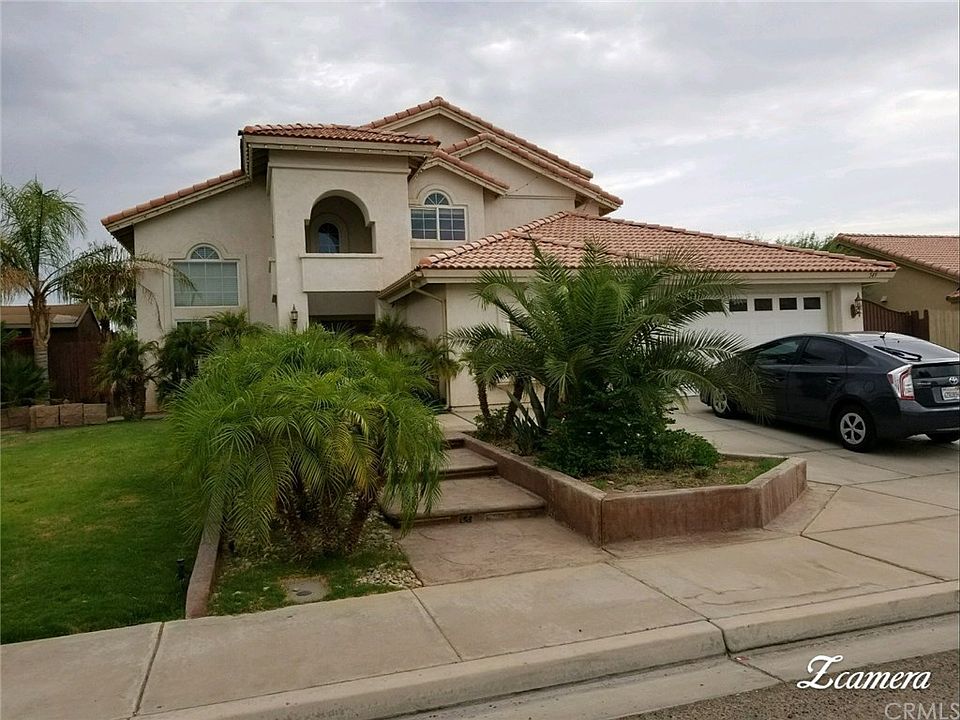 1st image of 549 Silverwood St