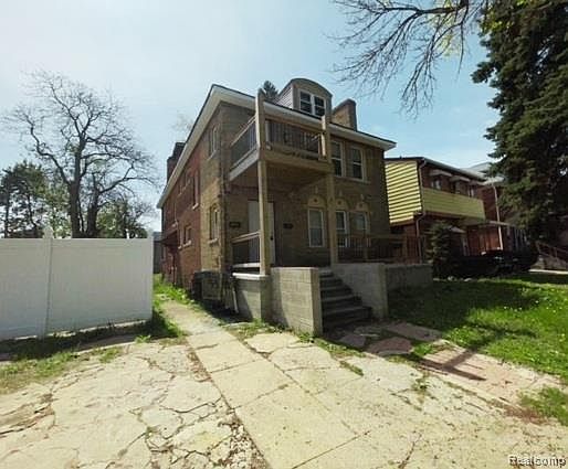 Listing photo 4