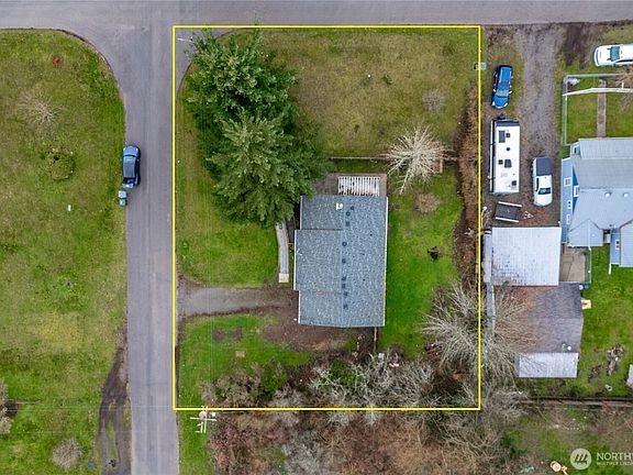 2nd image of 35603 95th Avenue Ct S
