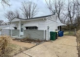 2nd image of 10024 Winkler Dr