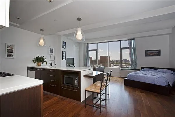 Rented by Space Marketing Shop | media 4