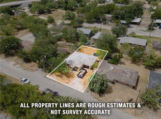 205 Brazos St, George West, TX 78022