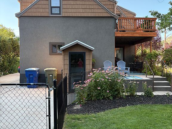 2nd image of 657 7th St