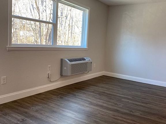 3rd image of 30 Success Ave #3