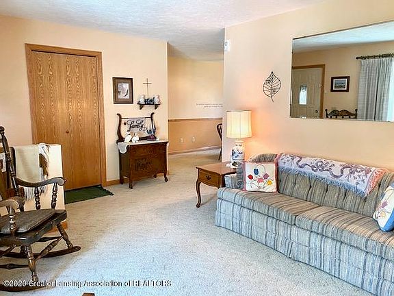 5th image of 5610 Bennington Dr
