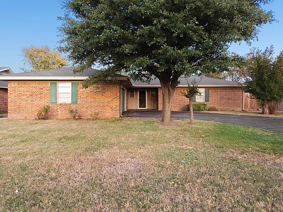 2nd image of 2336 Cherokee Dr