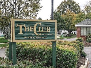 180 Wycoff Way W, East Brunswick, NJ 08816
