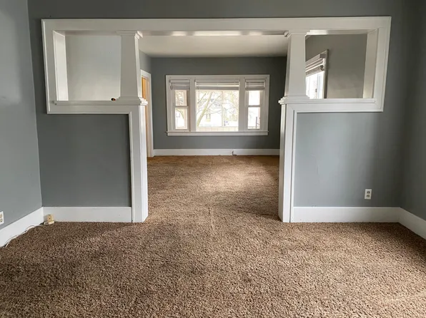843 Ardmore St SE, Grand Rapids, MI 49507