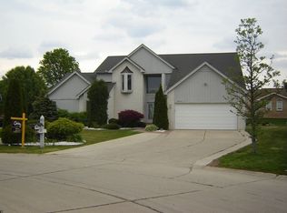 29751 Wertham Ct, Farmington Hills, MI 48331