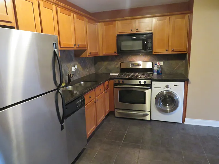 4421 Prescott Ave #10 — Photo 7