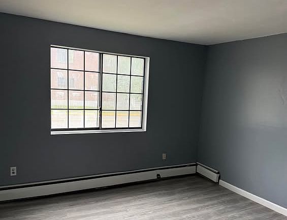 4th image of 101 Hart St #2