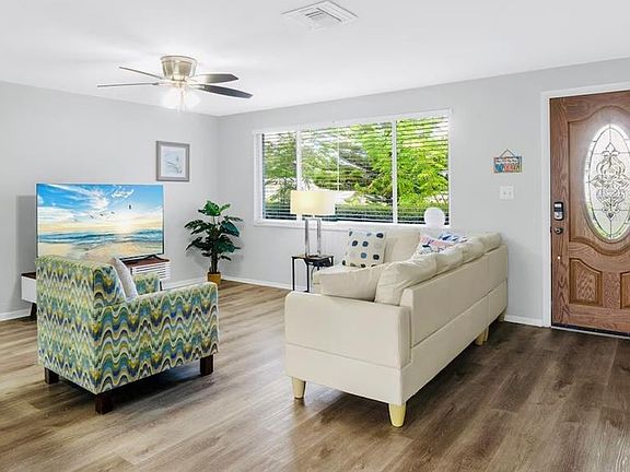 3rd image of 8628 MAGNOLIA DRIVE